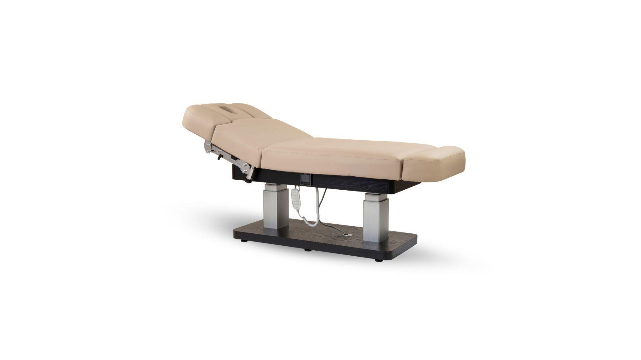 From Function to Luxury: Choosing the Right Massage Tables for Spa Success